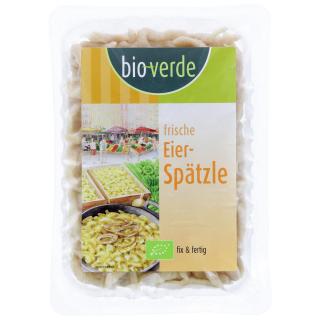 Frische Eier Spätzle