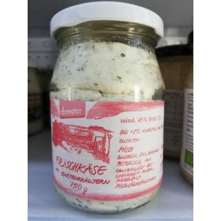 Frischkäse mit Gartenkräutern